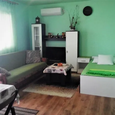 Mihalic Apartment
